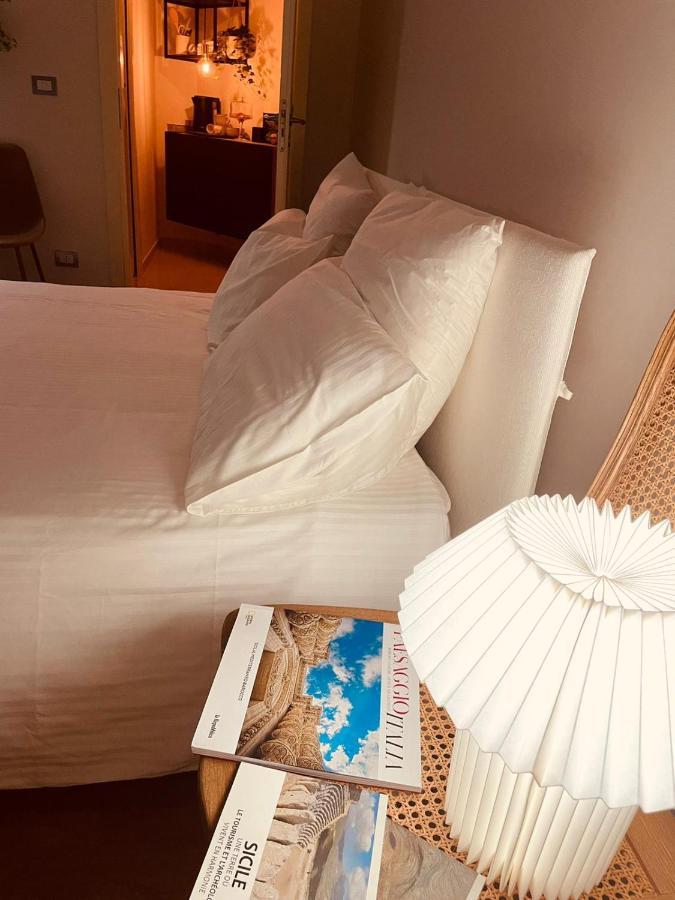 The Room Syracuse Luaran gambar